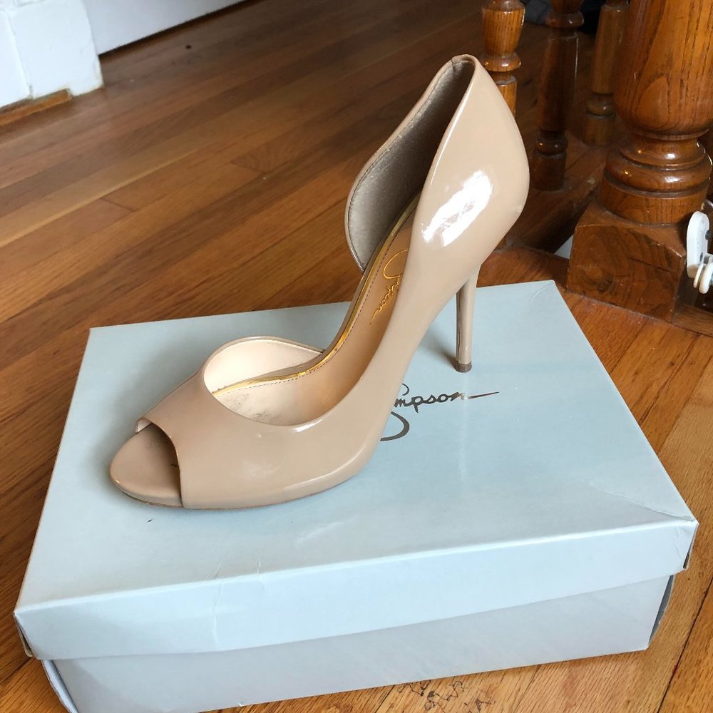 Jessica Simpson Jaselle Women Nude Patent Leather Heels Shoes Size 8.5